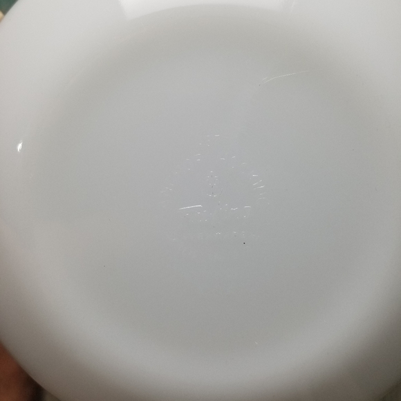 Anchor Hocking Fire King vintage casserole… - Picture 2 of 3